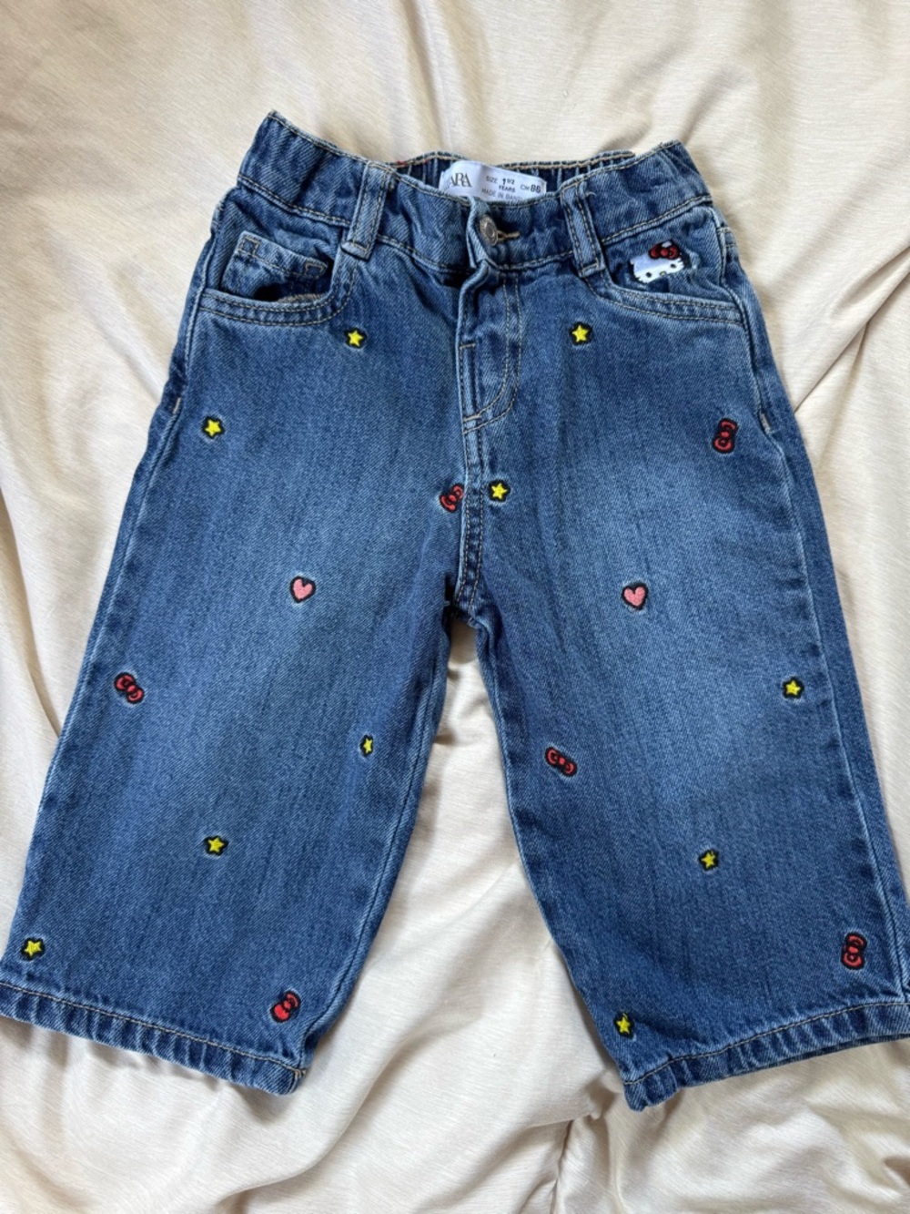 Zara x Hello Kitty Jeans